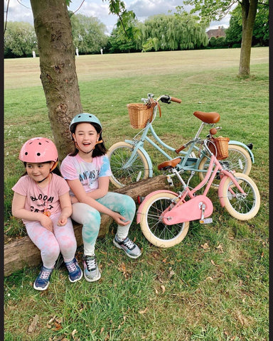 10 Tips On How To Cycle With Twins