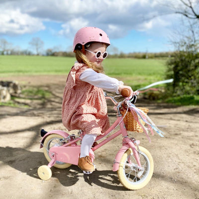 Tricycle VS Balance Bike VS Stabilisers - What's the Best?