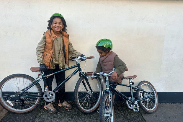 Hornet 24 Wheel  Boy and Girls Hybrid Bike for Ages 7-11 – Bobbin