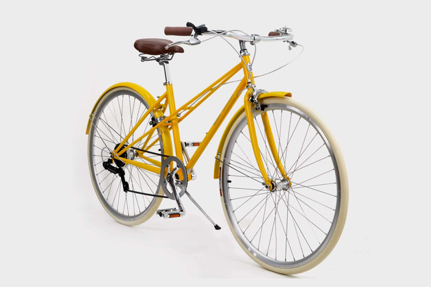 Yellow womens bicycle 2025