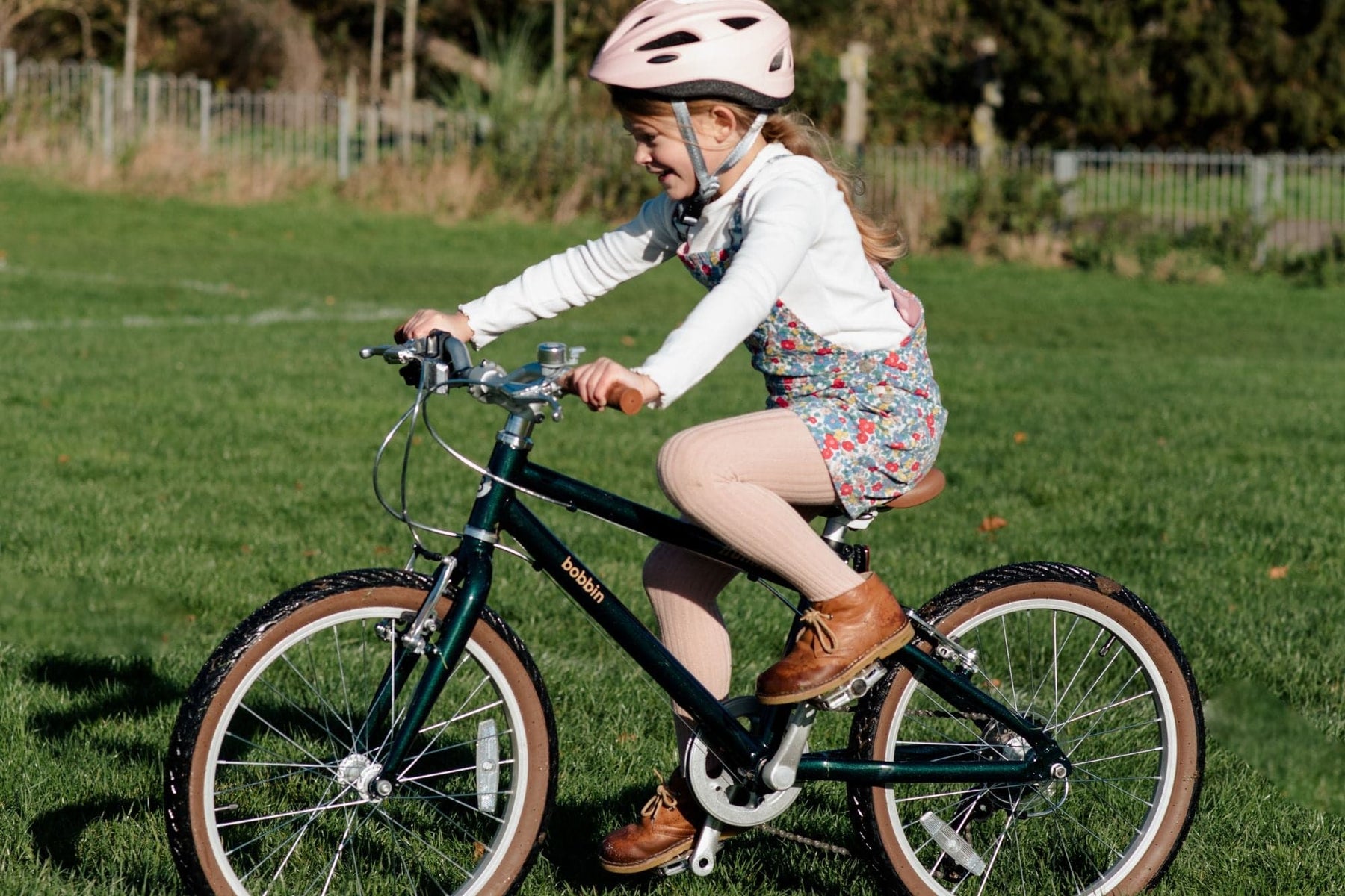 20" Wheel Boys and Girls Hybrid Bike for Ages 58 Bobbin